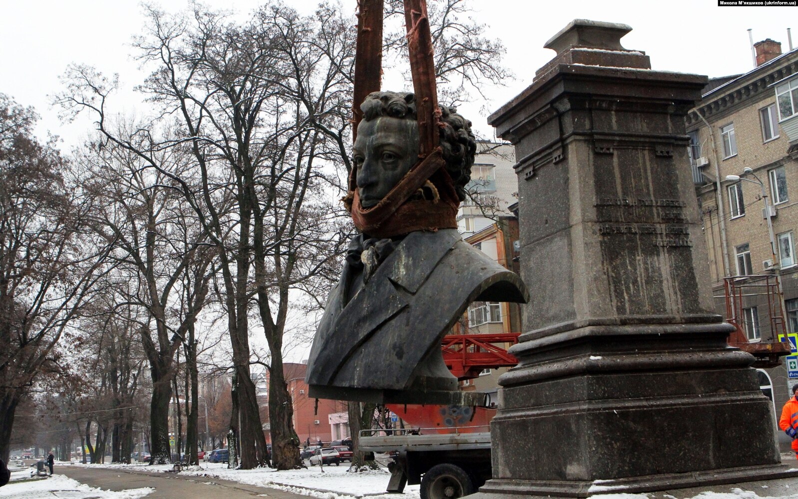 Як зросійщені Одеса та Дніпро виборюють свою українську ідентичність