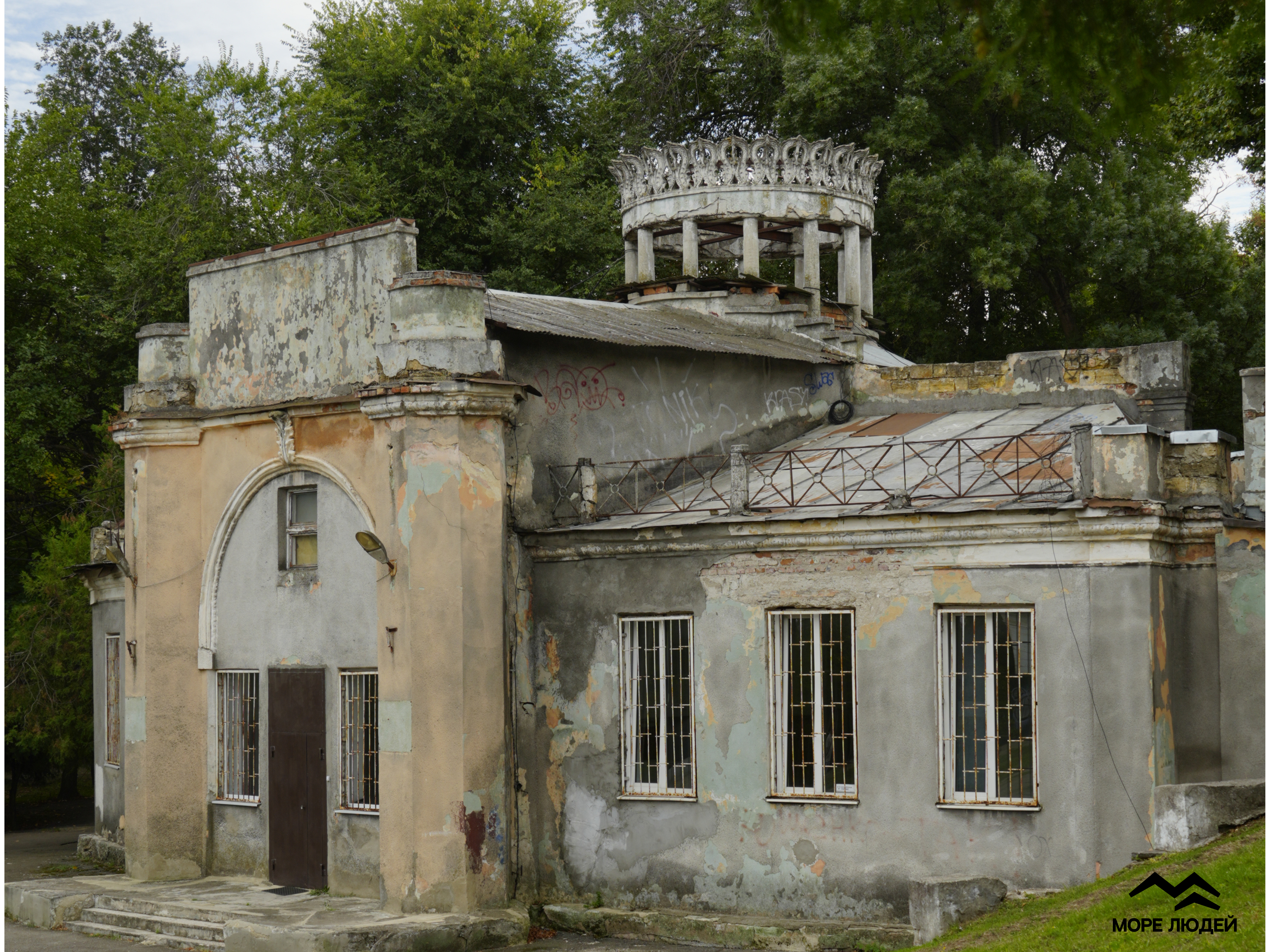 Як вмирає Дюківський сад: історія одного занепаду