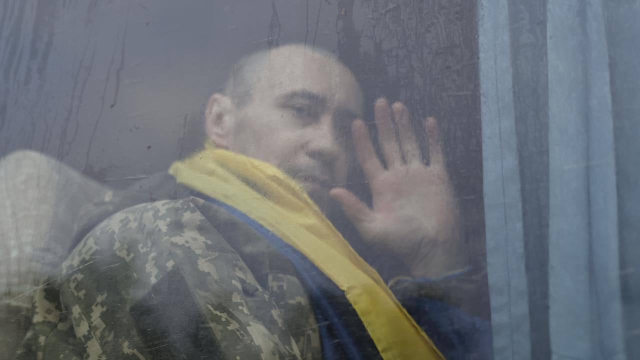 Обмін полоненими: додому повернулися 150 українських захисників