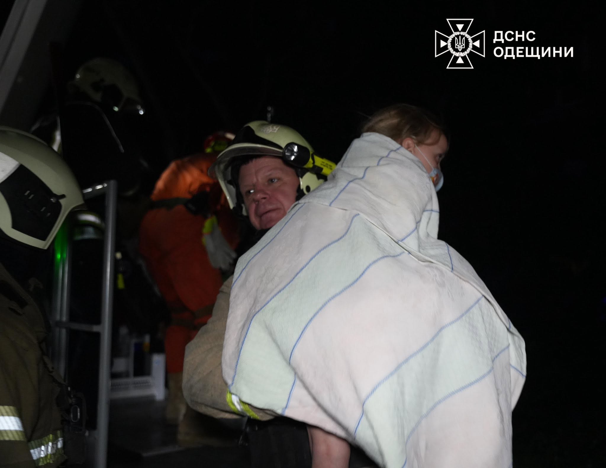 Росіяни вдарили дронами по багатоповерхівці в Одесі: все, що відомо