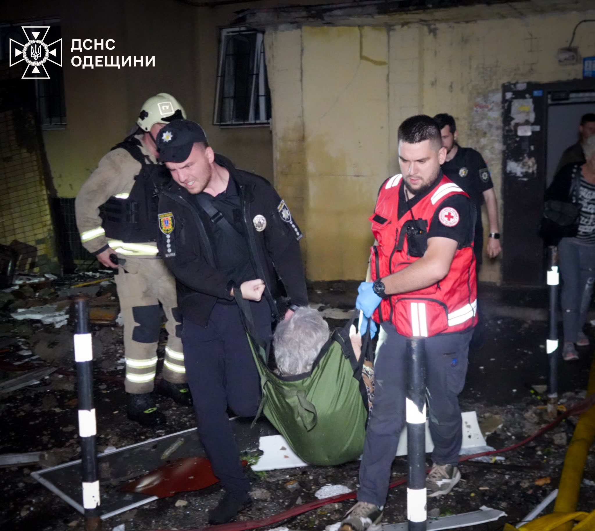 Росіяни вдарили дронами по багатоповерхівці в Одесі: все, що відомо