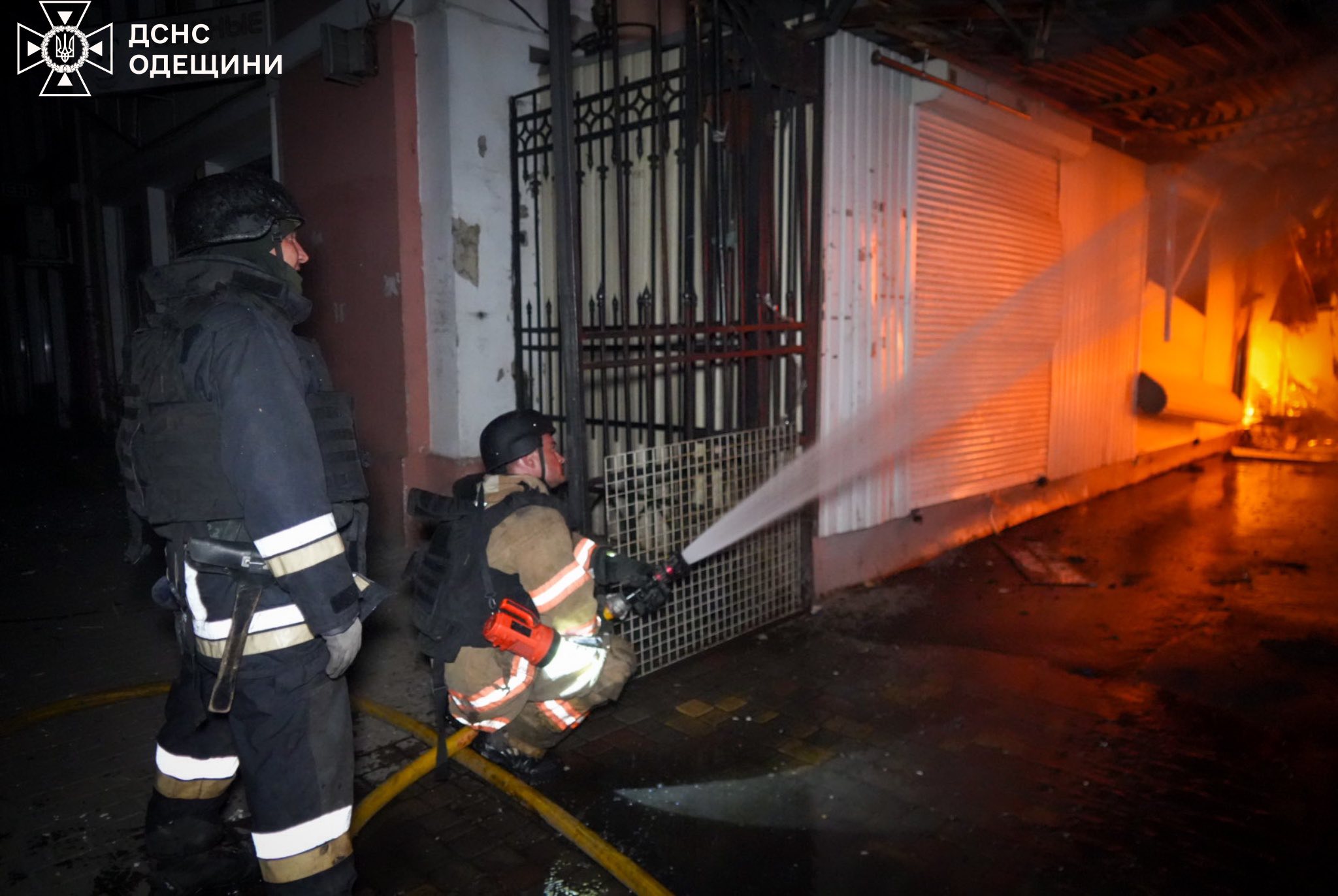 рф вгатила по Привозу і багатоповерхівці в Одесі: все, що відомо