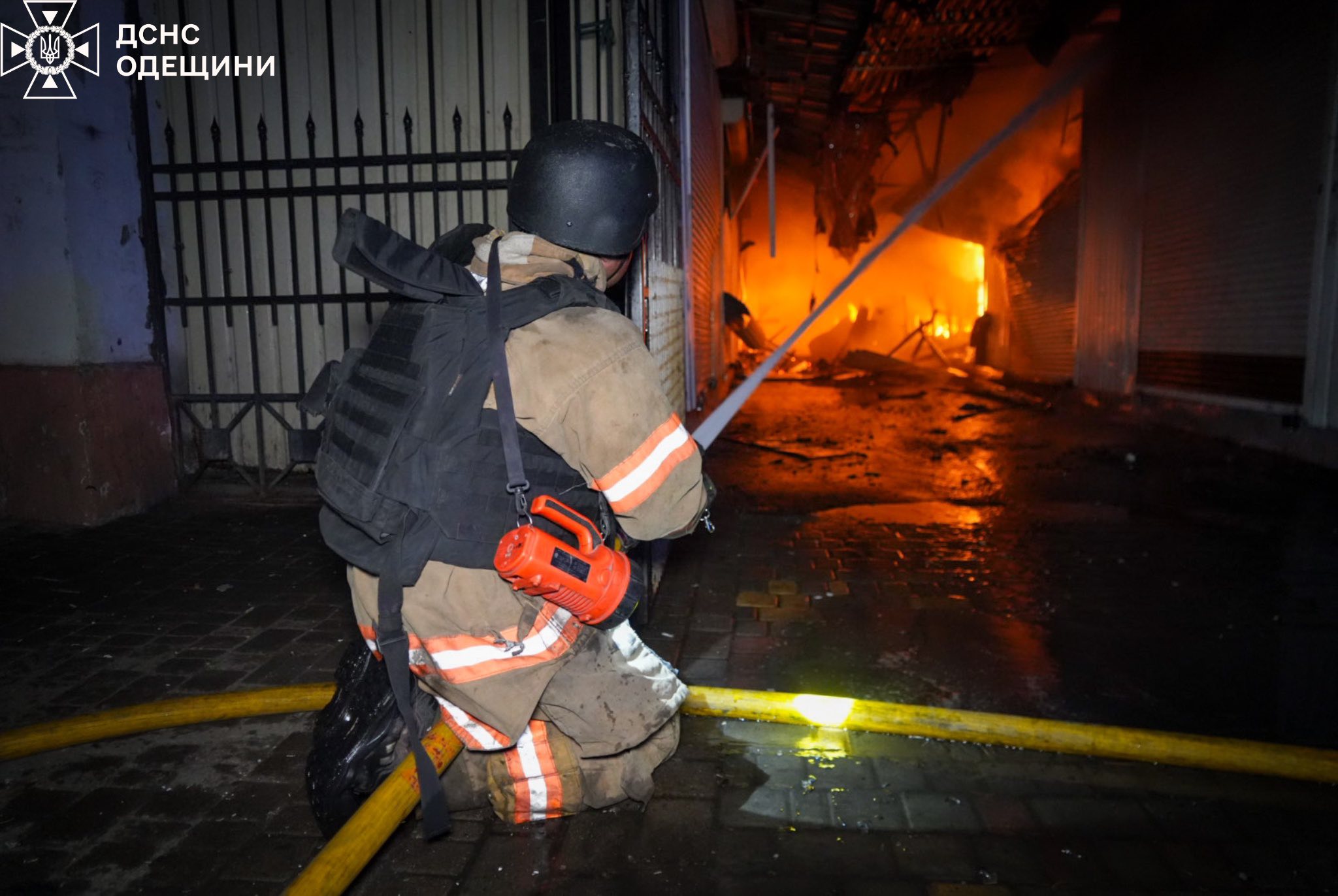 рф вгатила по Привозу і багатоповерхівці в Одесі: все, що відомо