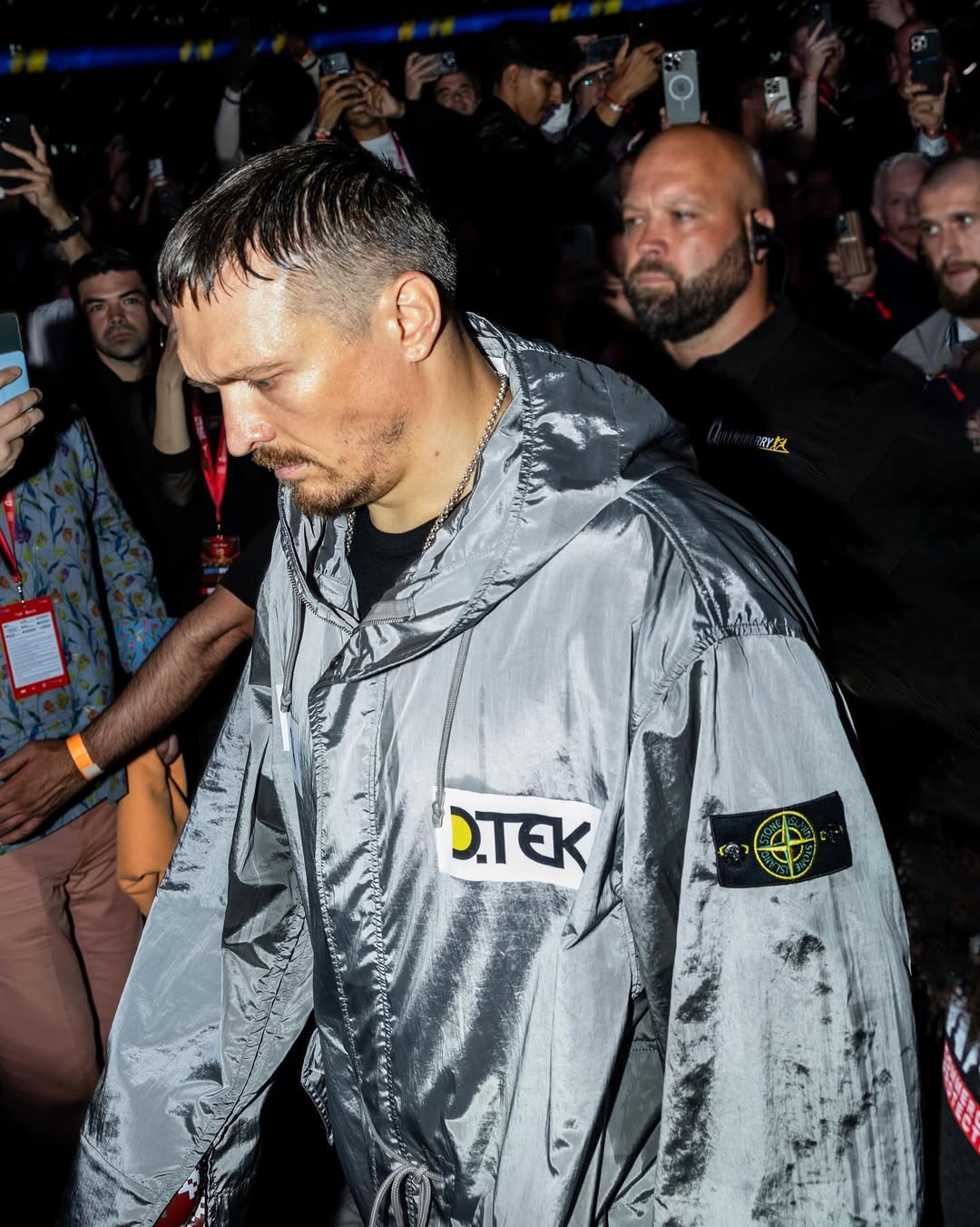 Усик—Дюбуа: що відомо про куртку, яку Stone Island створив для українця