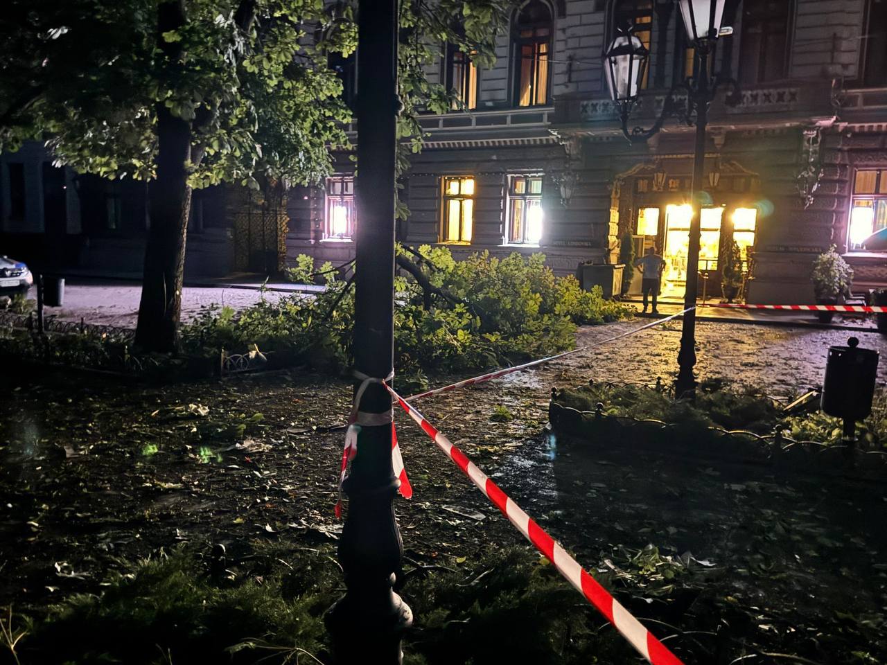 рф вгатила по Привозу і багатоповерхівці в Одесі: все, що відомо