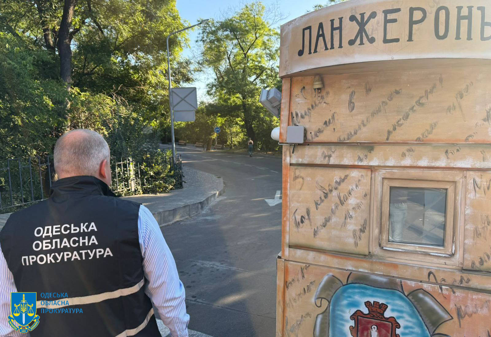 В Одесі прибирають шлагбауми біля моря: що відбувається