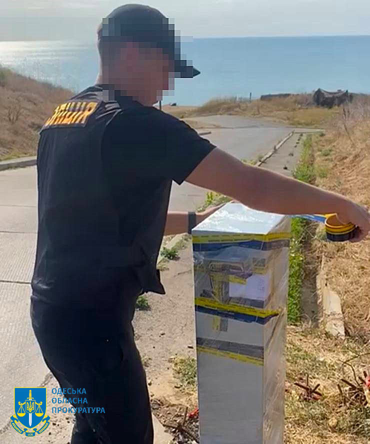 В Одесі прибирають шлагбауми біля моря: що відбувається