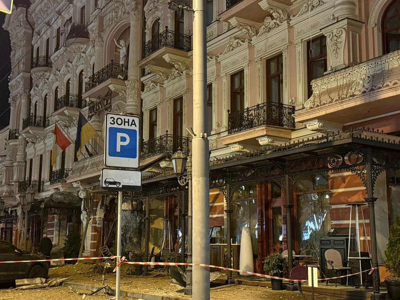 «Кіпіш через статую Брістоля»: що відбувається з відновленням готелю