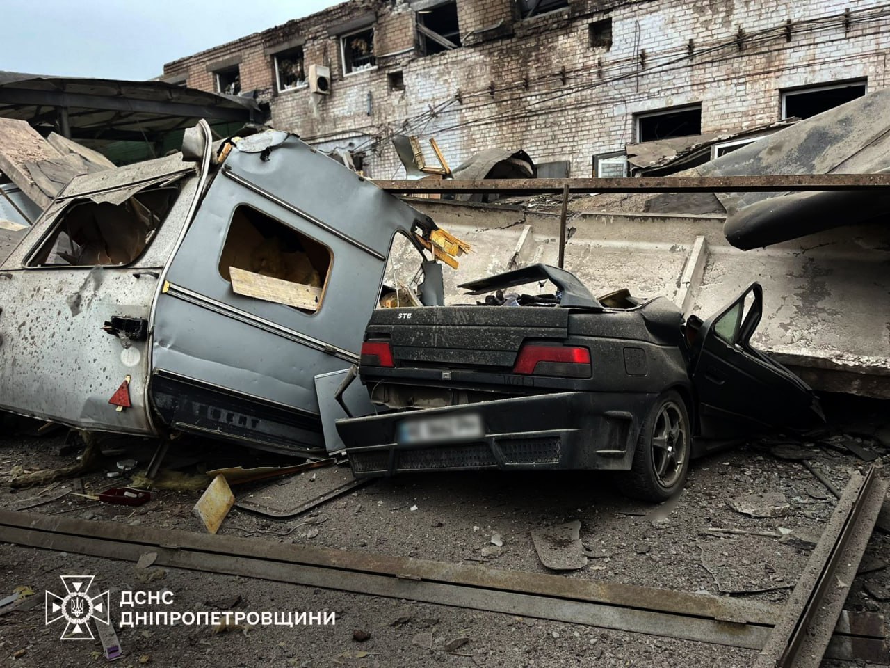 рф вдарила по енергетичних об’єктах України: у яких регіонах перебої зі світлом