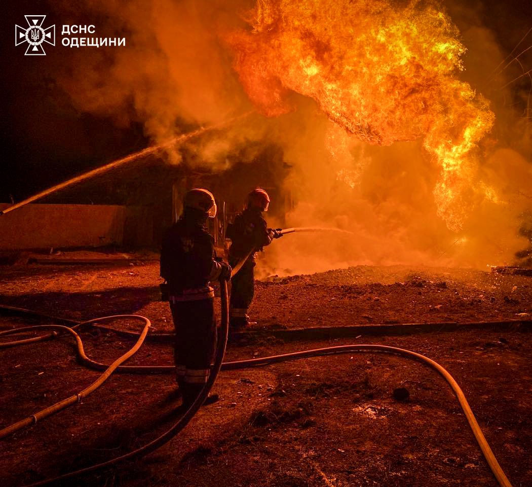 Масована атака дронами на Одещину: пошкоджено енергетичні об’єкти й залізничне депо