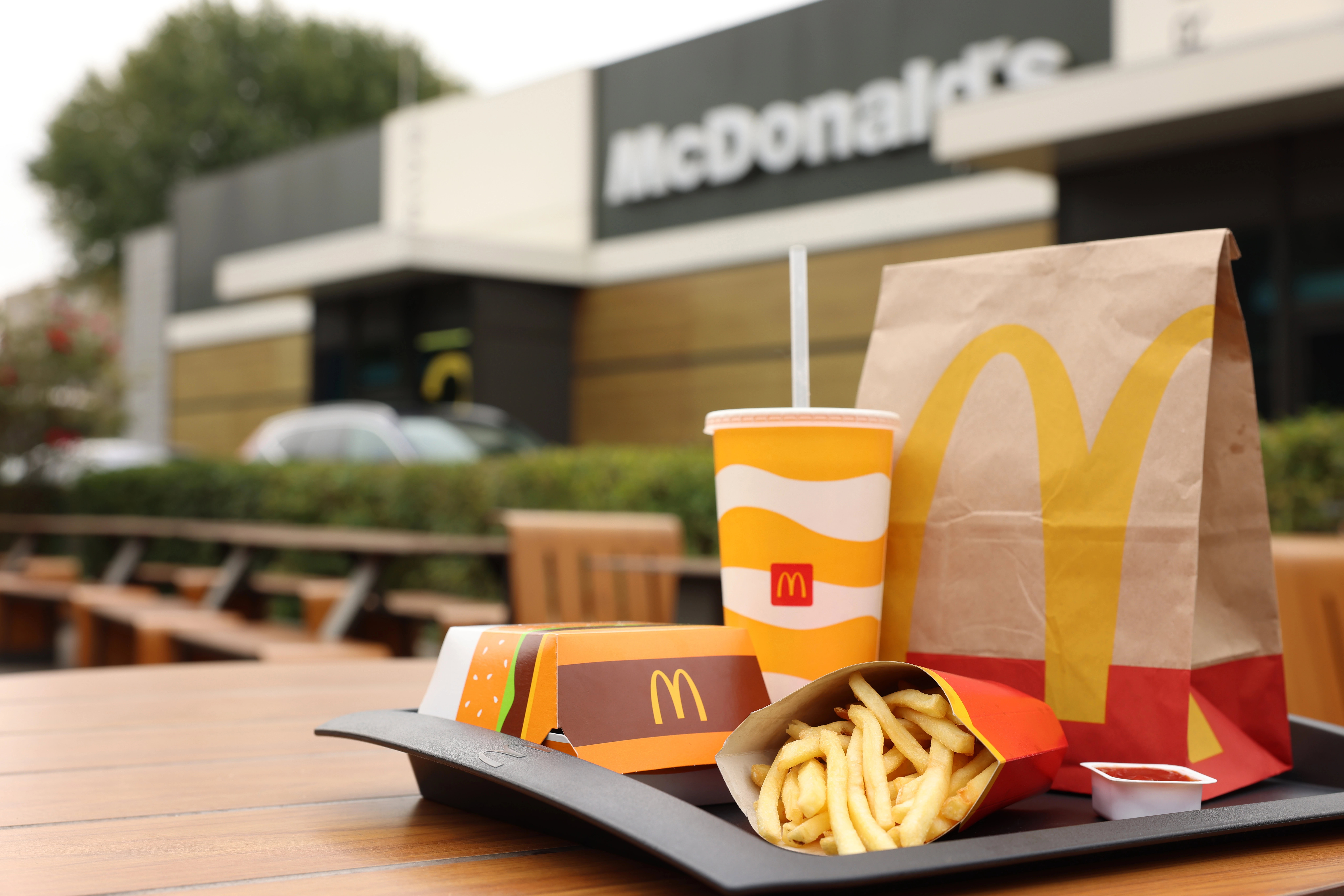 «Мак» за Дюком: чи збереже McDonald’s цілісність Приморського бульвару