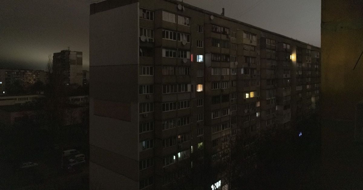 Блекаути в Одесі: чому змінюються графіки відключень і як підготуватися