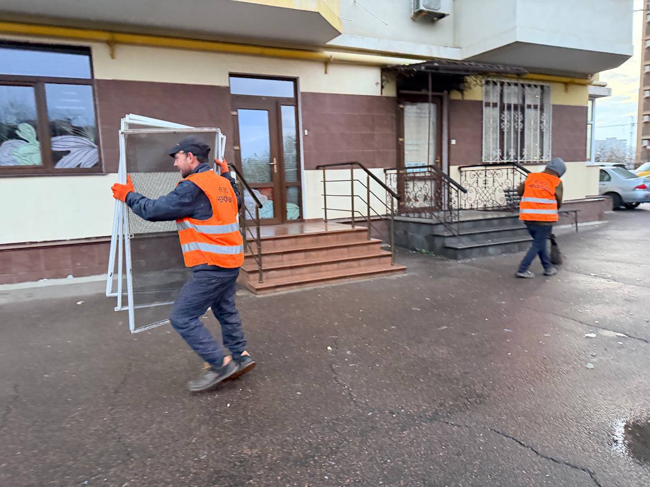 Одесу масовано атакували дронами: наслідки, руйнування та ситуація з транспортом 12 грудня