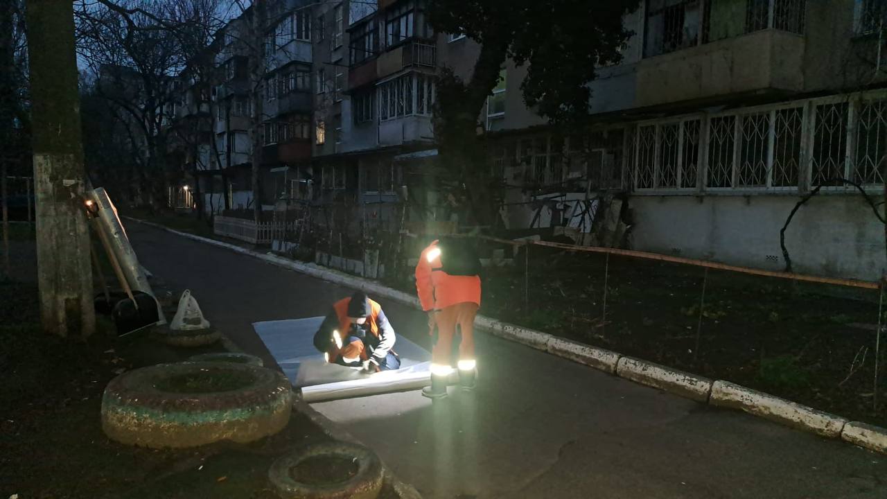 Нічна атака рф на Одесу: пошкоджена енергетика, залізниця та житлові будинки