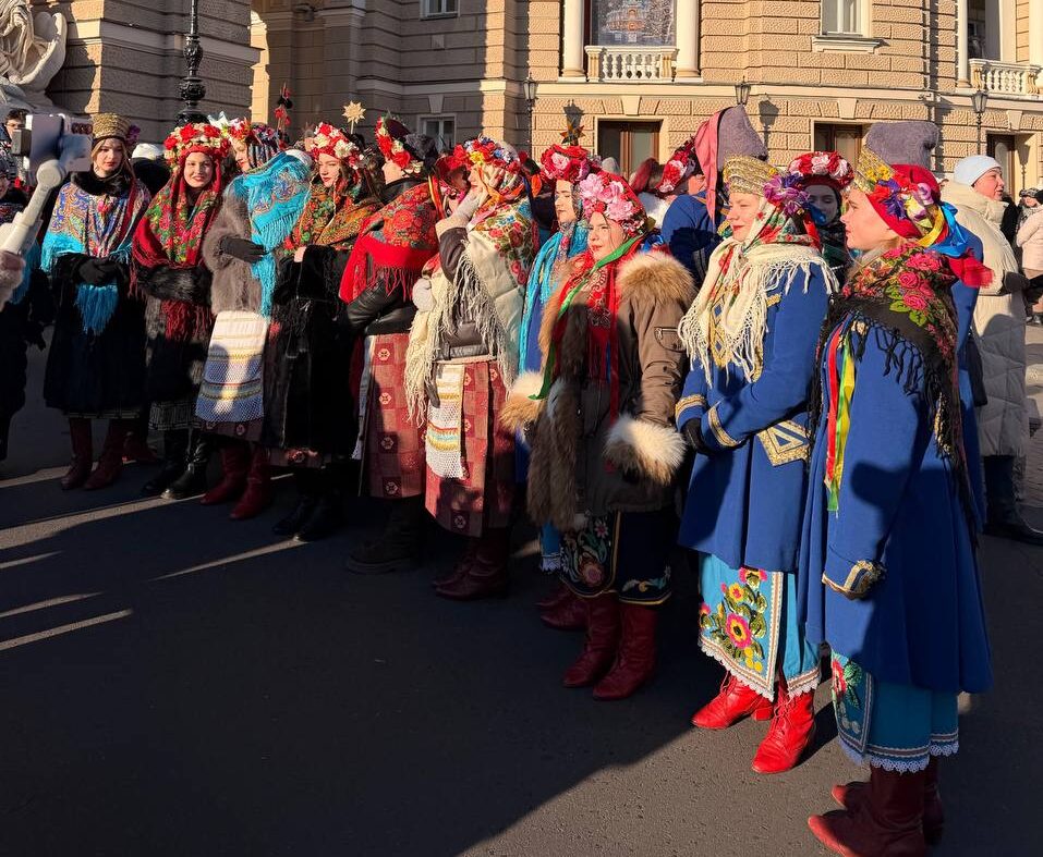 Спільна коляда: як Одеса разом зустрічала Різдво