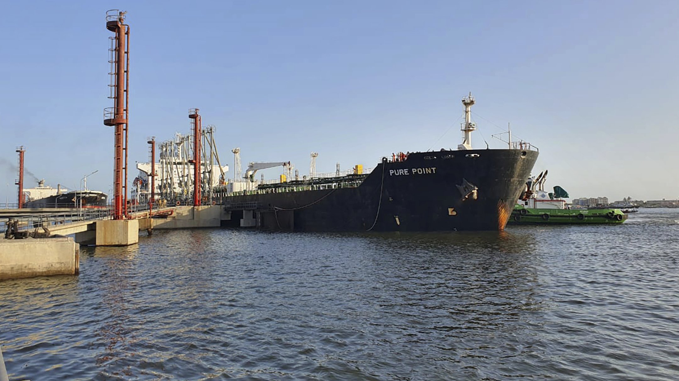 В Одесі арештували судно «тіньового флоту» рф: пояснюємо, що це таке і навіщо кремлю ці схеми