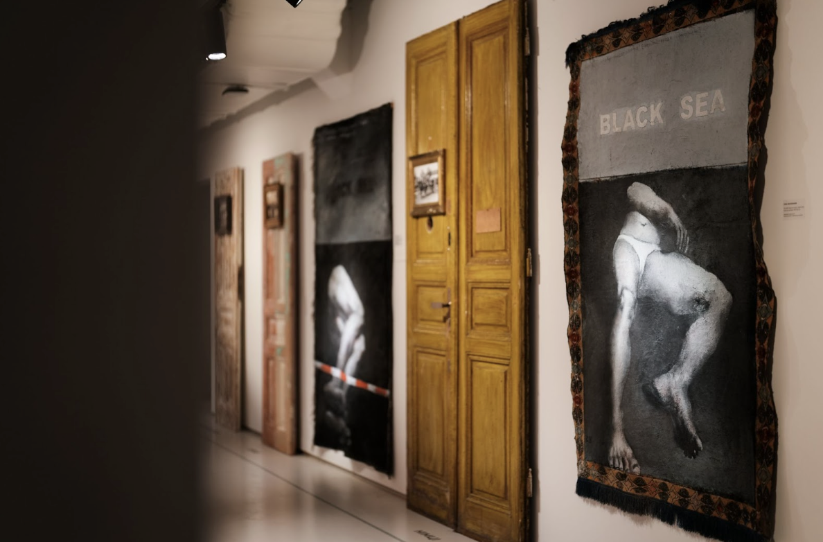 «МОРЕ» у Львові: як виставка ОНХМ повертає українським художникам їхню історію