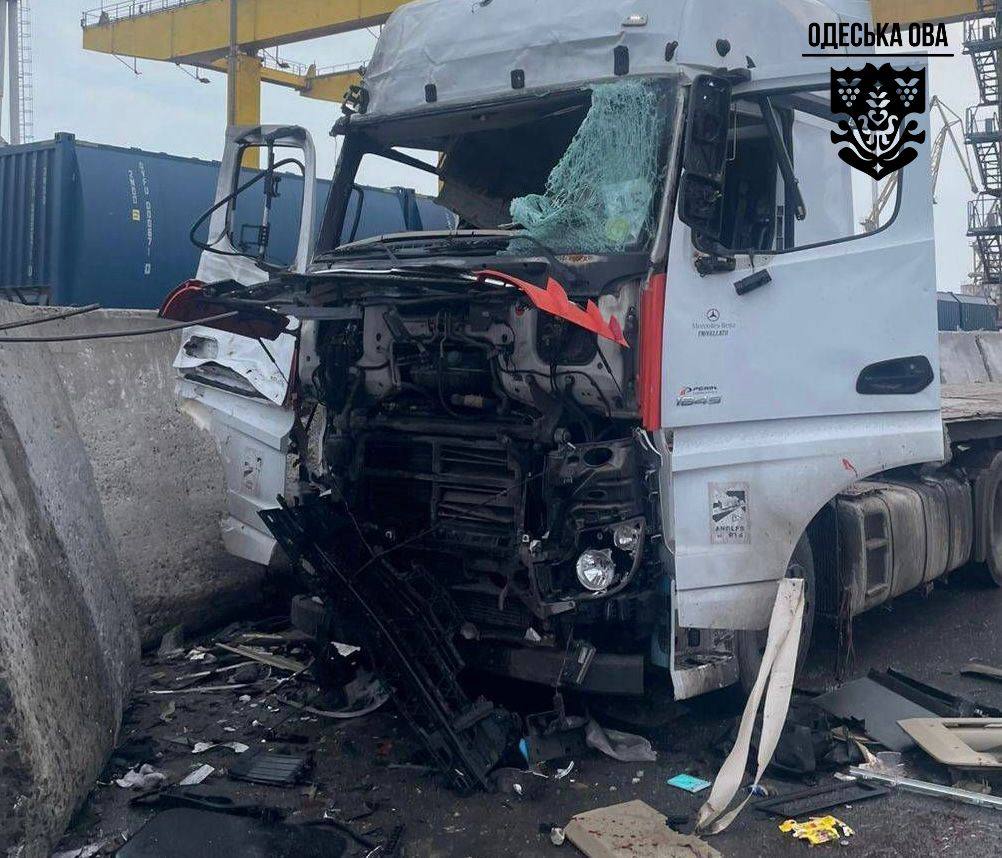 рф атакувала два порти в Одеській області: що відомо про атаку 7 січня