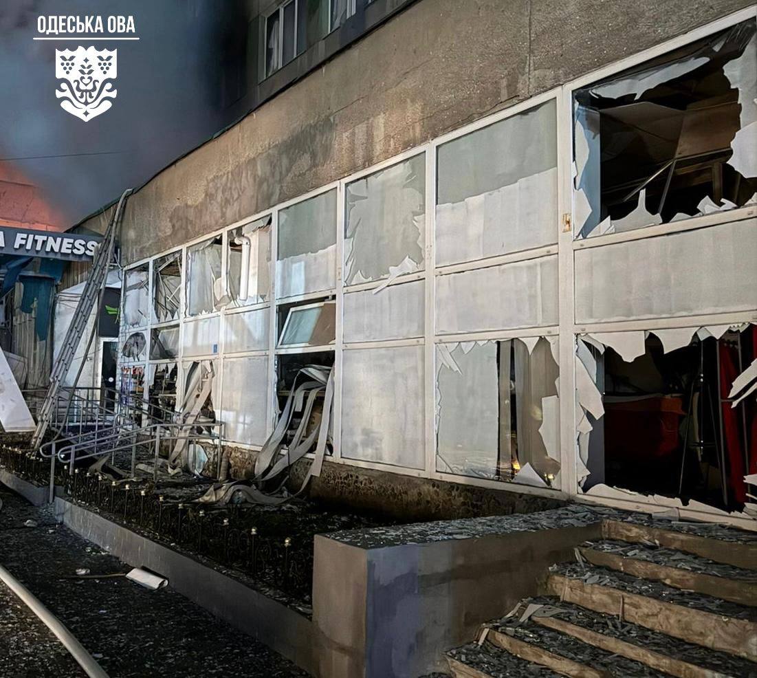 росія вночі атакувала Одесу дронами: шестеро людей постраждали