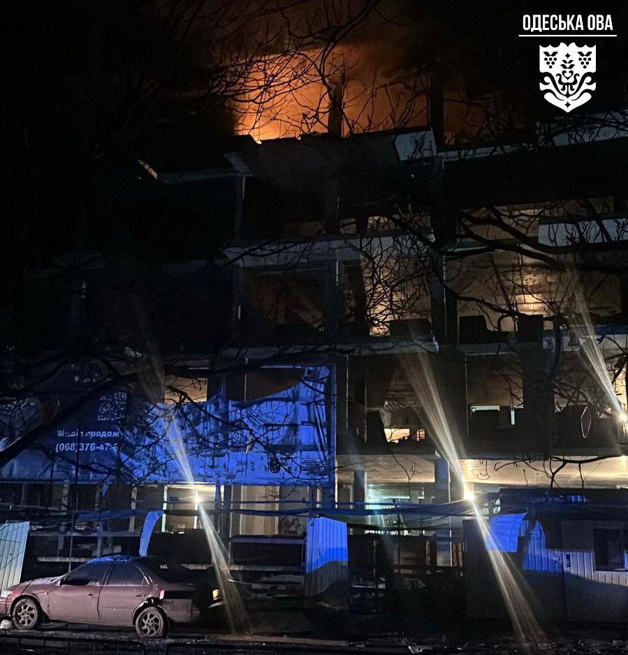 росія вночі атакувала Одесу дронами: шестеро людей постраждали