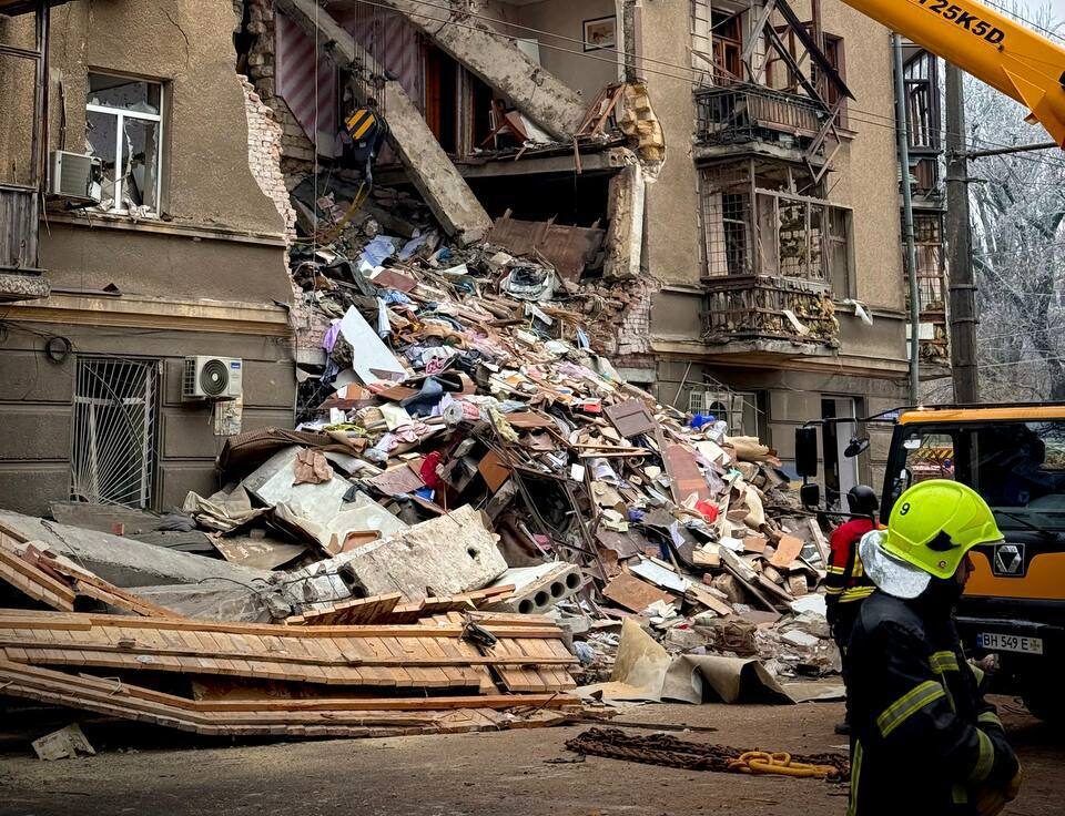 росіяни вночі масовано атакували Одесу: про наслідки удару 27 січня