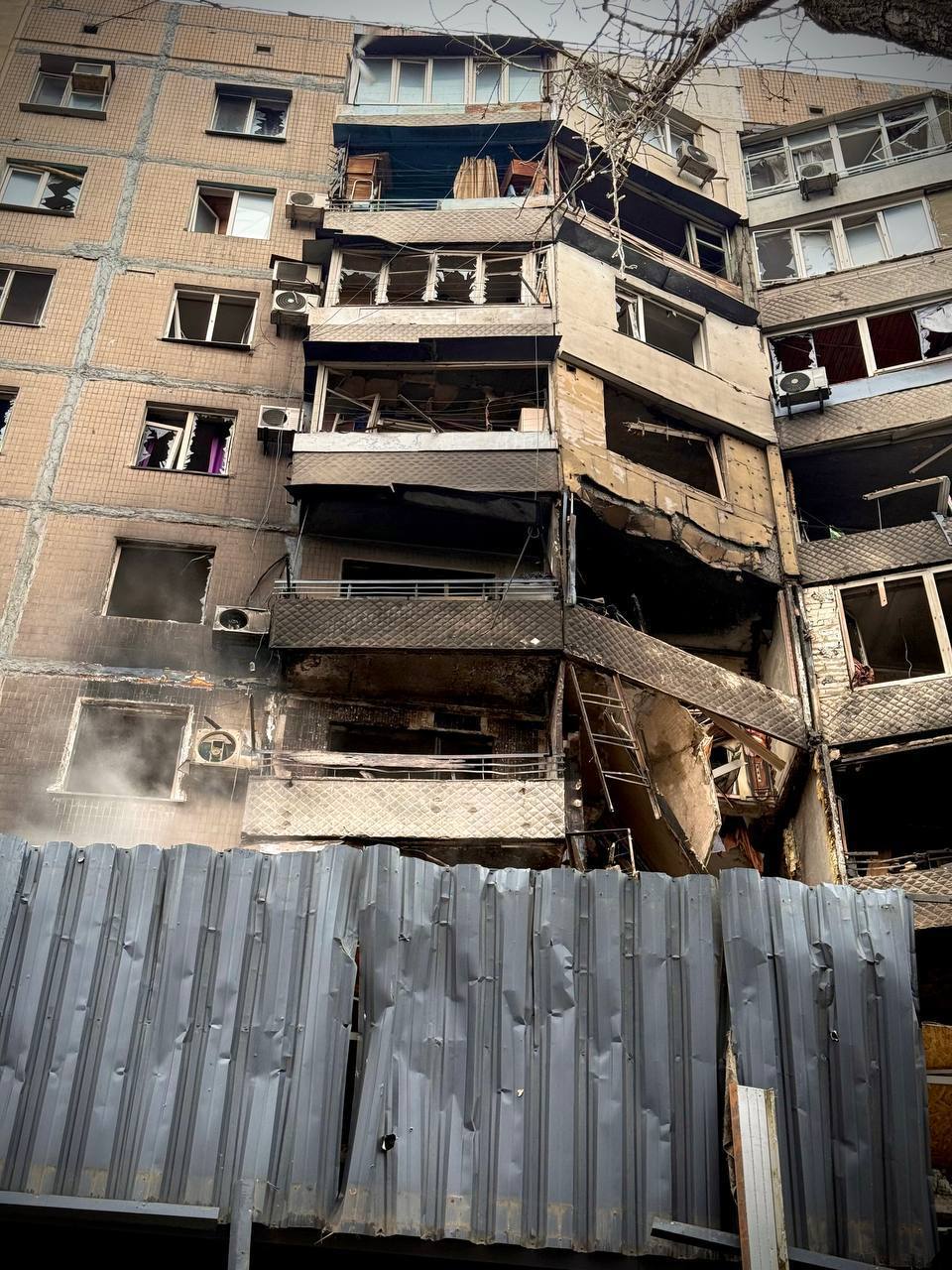 росіяни вночі масовано атакували Одесу: про наслідки удару 27 січня