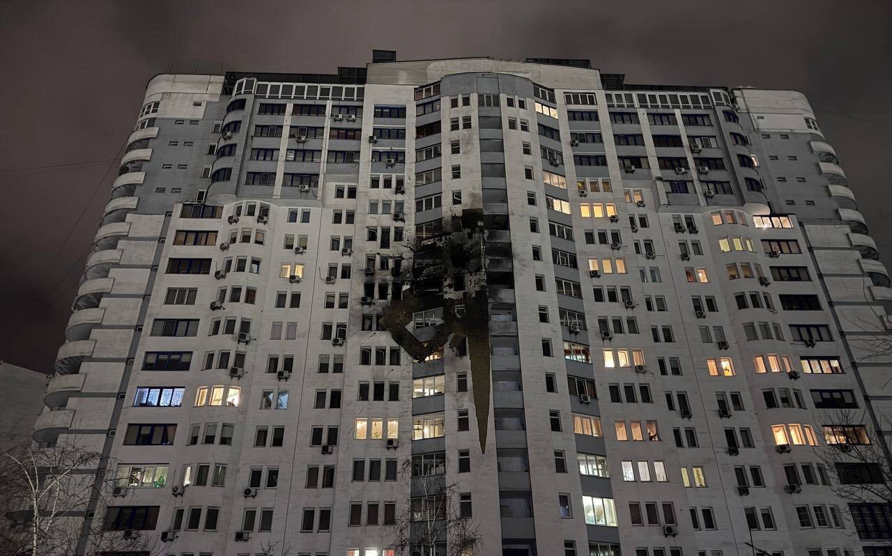 рф масовано атакувала Україну: у Києві четверо людей загинули, у Львові постраждала критична інфраструктура