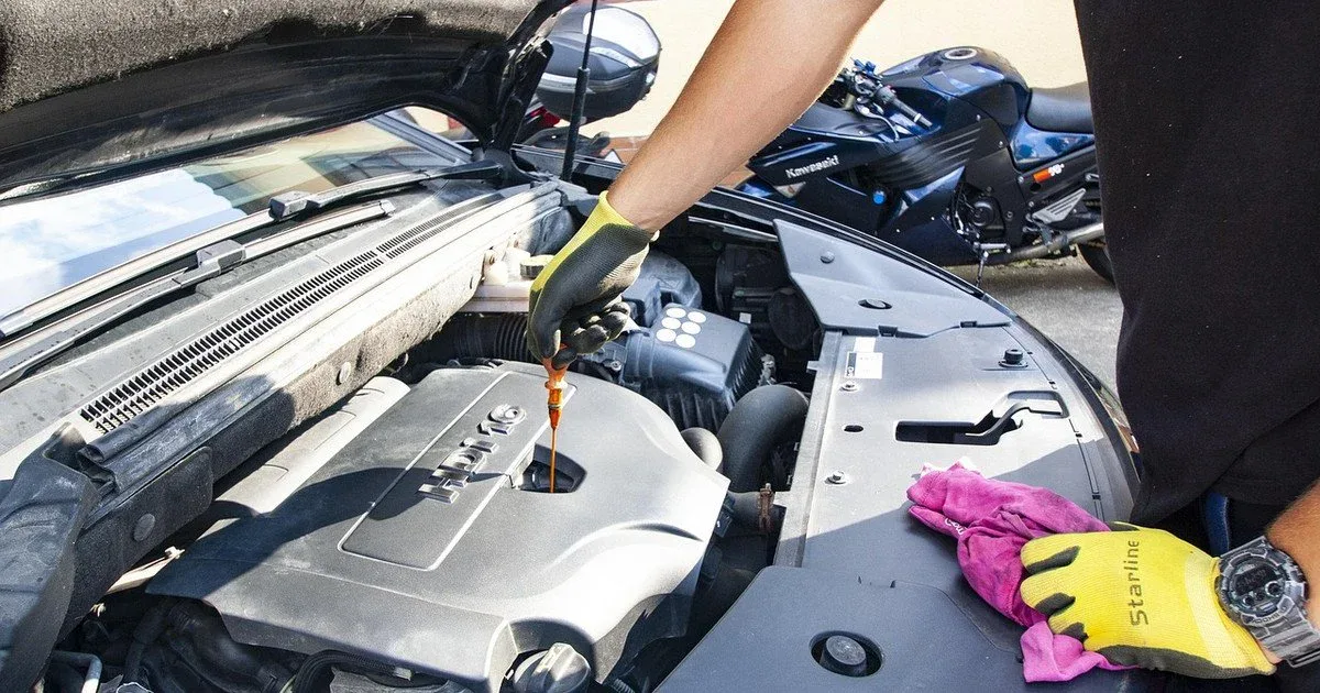 Обов’язкове ТО, реформа таксі: які зміни для водіїв готує Кабмін у 2026 році