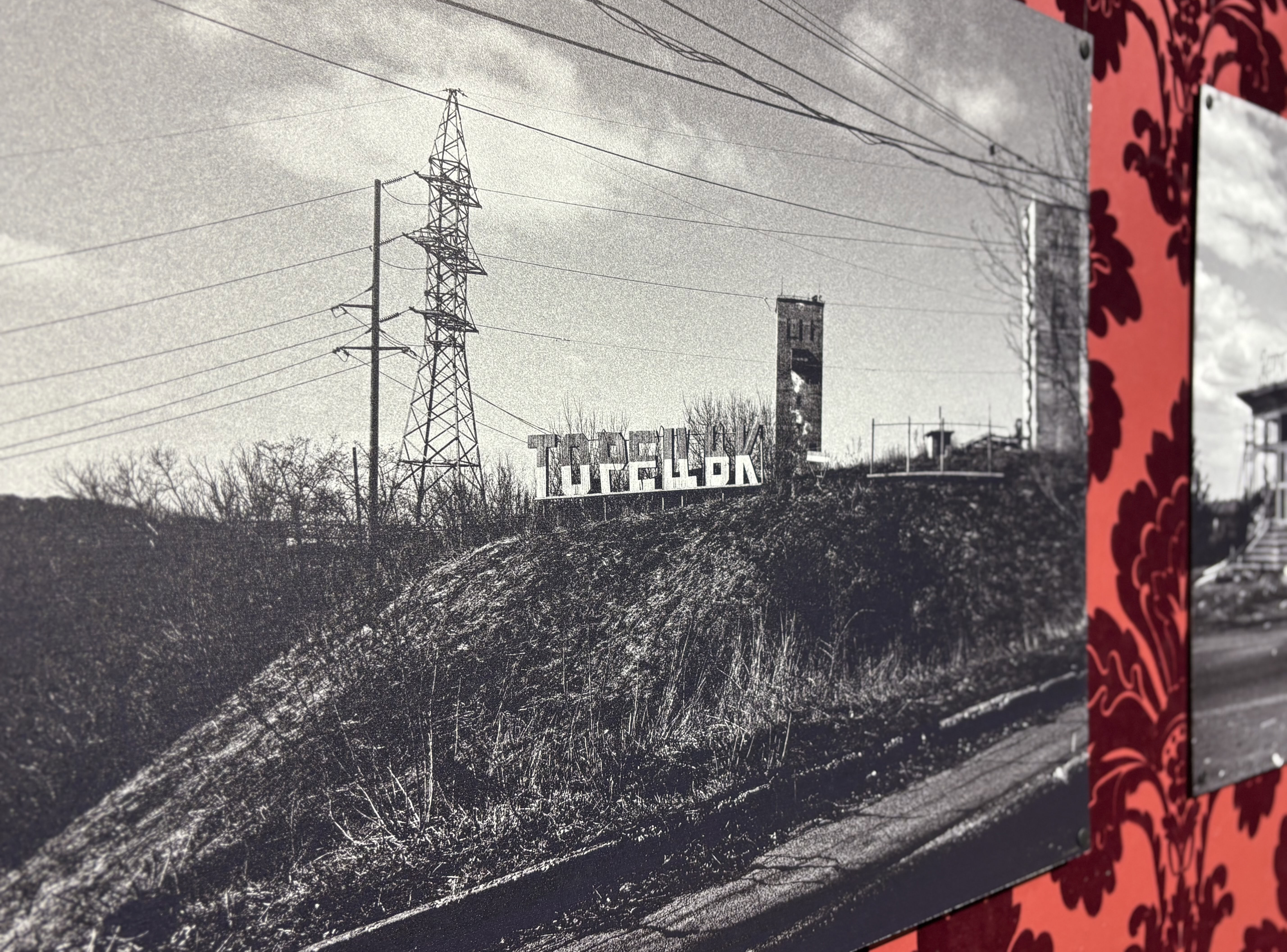 Дорога як щоденник війни: в Одесі відкрилася благодійна виставка Віктора Голікова