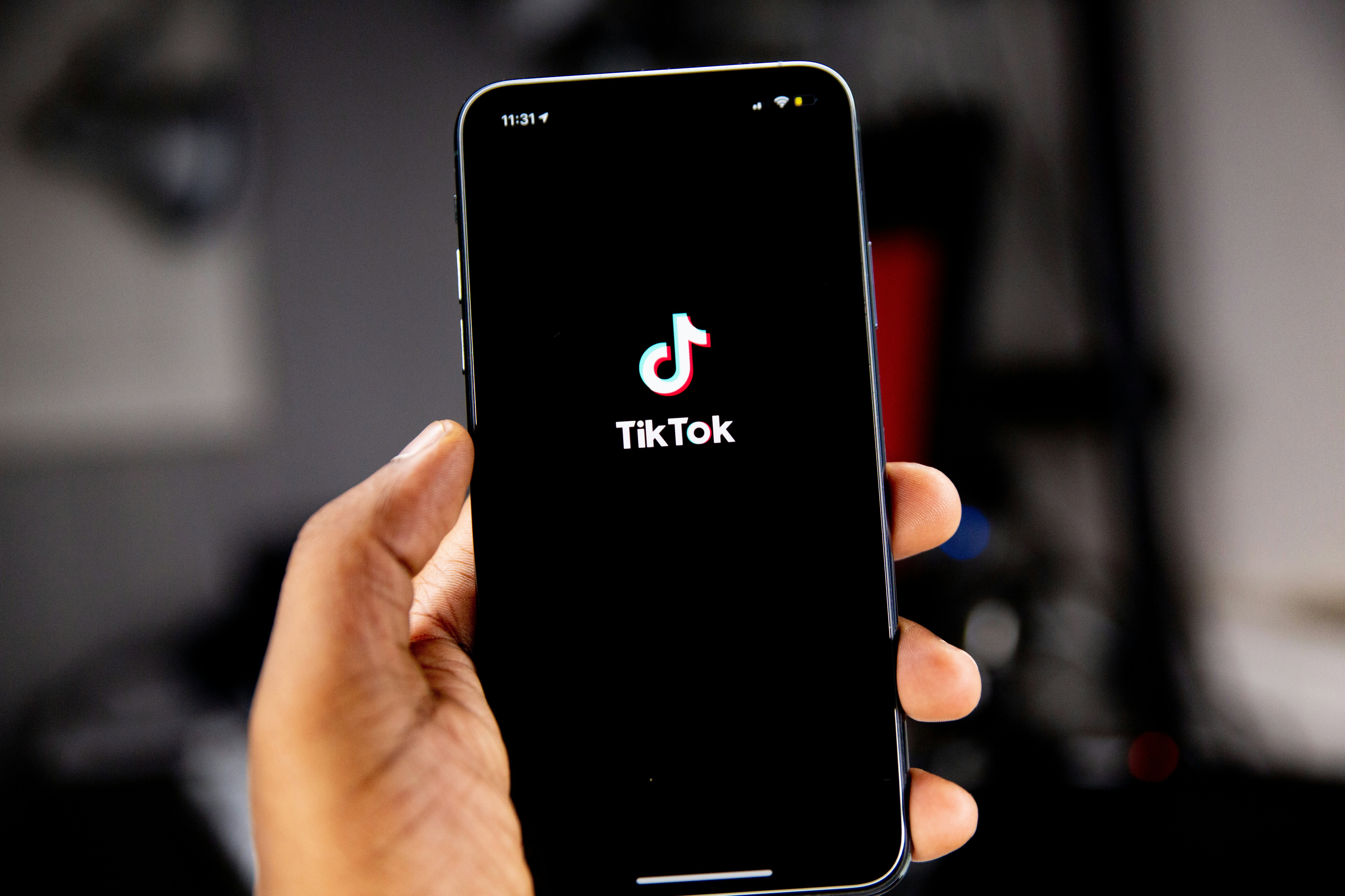 TikTok перевірятиме вік користувачів у Європі