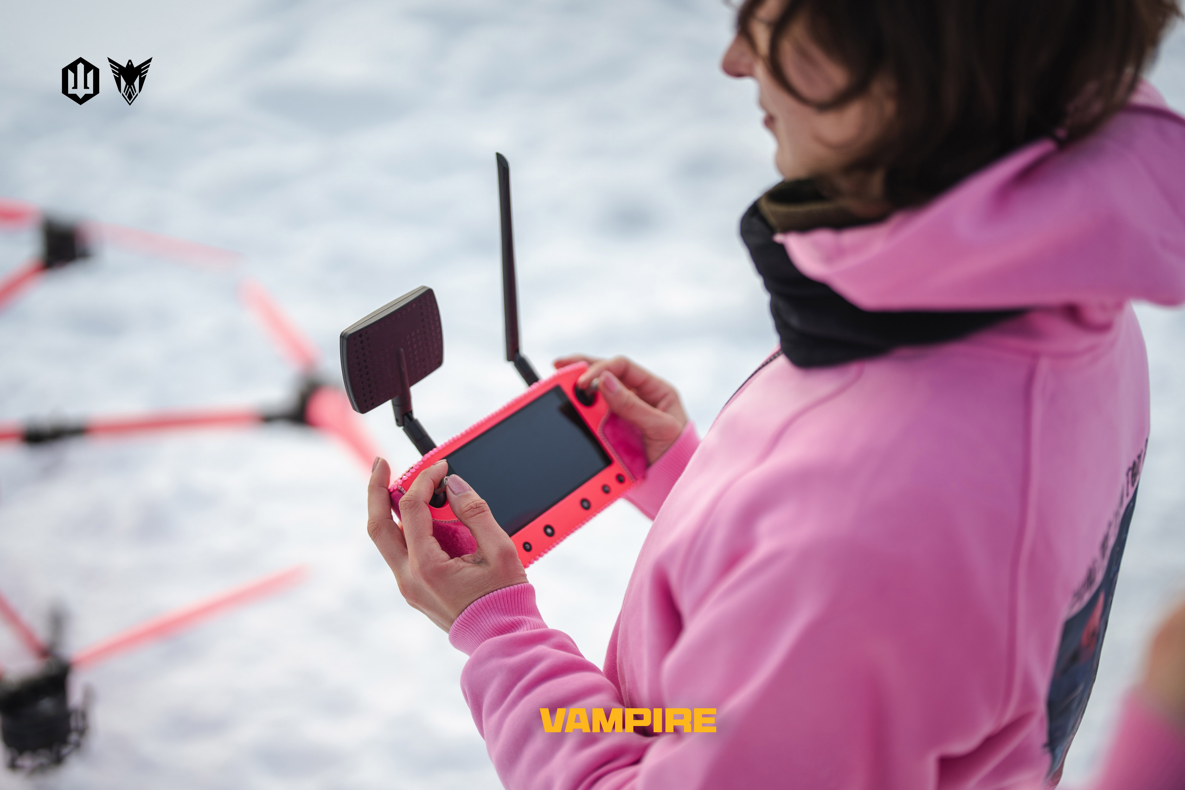 Жіночий підрозділ «Гарпії» Сил безпілотних систем отримав БпЛА VAMPIRE в індивідуальному виконанні: що за дрон