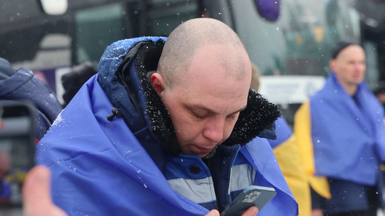 Перший обмін полоненими у 2026 році: Україна повернула 157 військових та цивільних