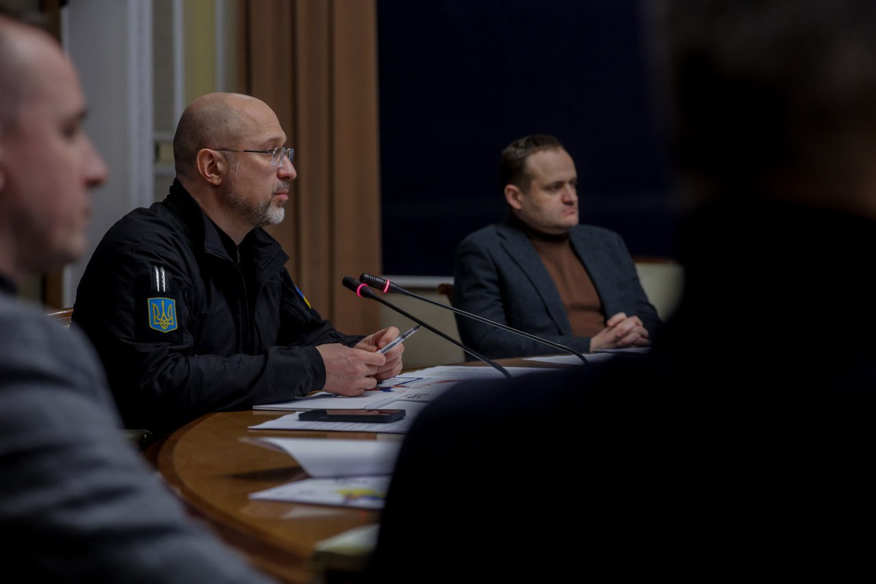 Графіки відключень світла в Україні можуть погіршитися — Шмигаль